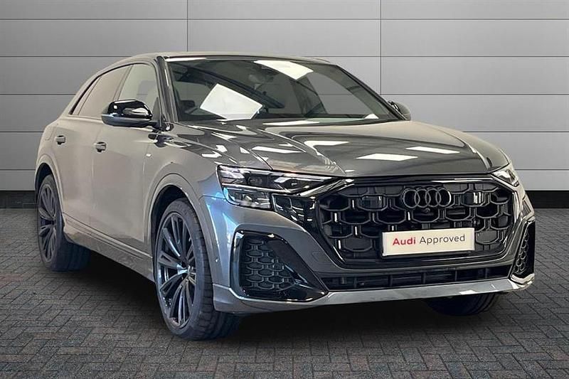 Daytona grey New 2025 Audi Q8 Black Edition SUV | £68,995 (A bit pricey) - Image 1/4