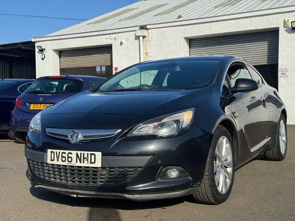 Used Vauxhall Astra GTC SRi 2016 Black Hatchback