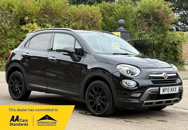 Black Used 2015 Fiat 500X Cross Plus SUV | £4,490 (Fair price) - Image 1/2