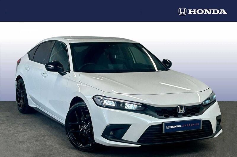 Used Honda Civic Advance 182 HP (133 kW) 2024 White Hatchback