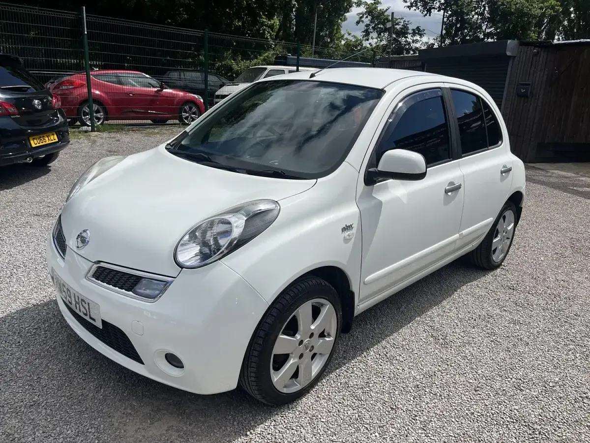 Used Nissan Micra N-TEC 79 HP (58 kW) 2009 White Hatchback