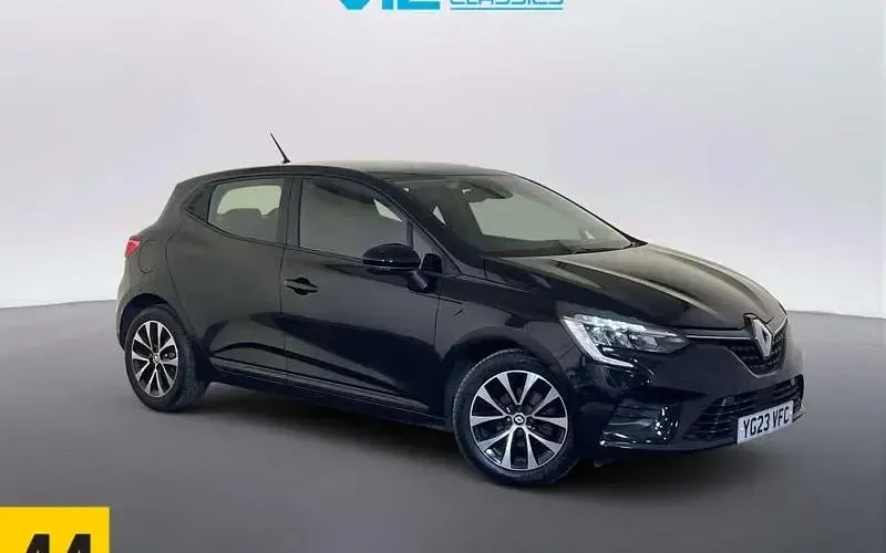 Used Renault Clio Evolution 90 HP (66 kW) 2023 Hatchback