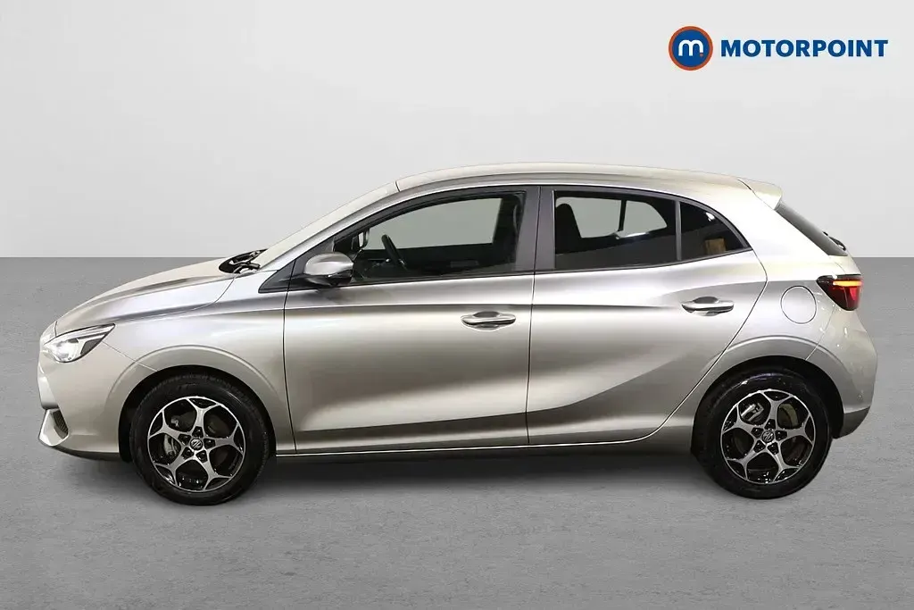 Usado MG MG3 Trophy 194 HP (142 kW) 2025 Prateado Citadino