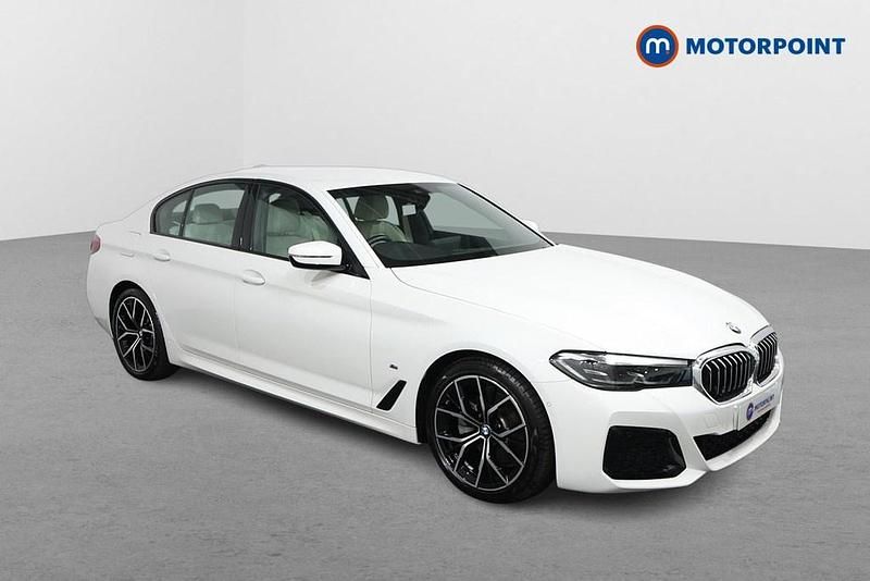 White Used 2022 BMW 520 M Sport Sedan | £28,649 (Good price) - Image 1/4
