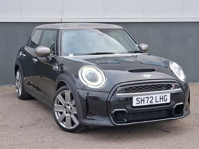 Used Mini Cooper S Exclusive 178 HP (130 kW) 2023 Black Hatchback