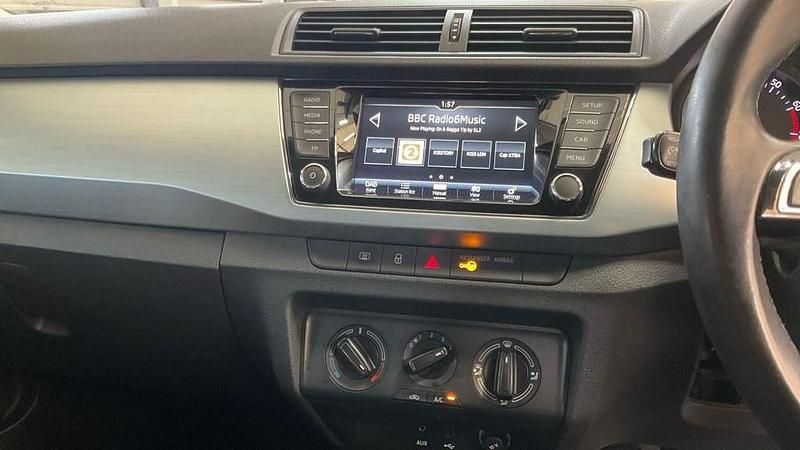 Used Skoda Fabia SE 75 HP (55 kW) 2017 Blue Hatchback