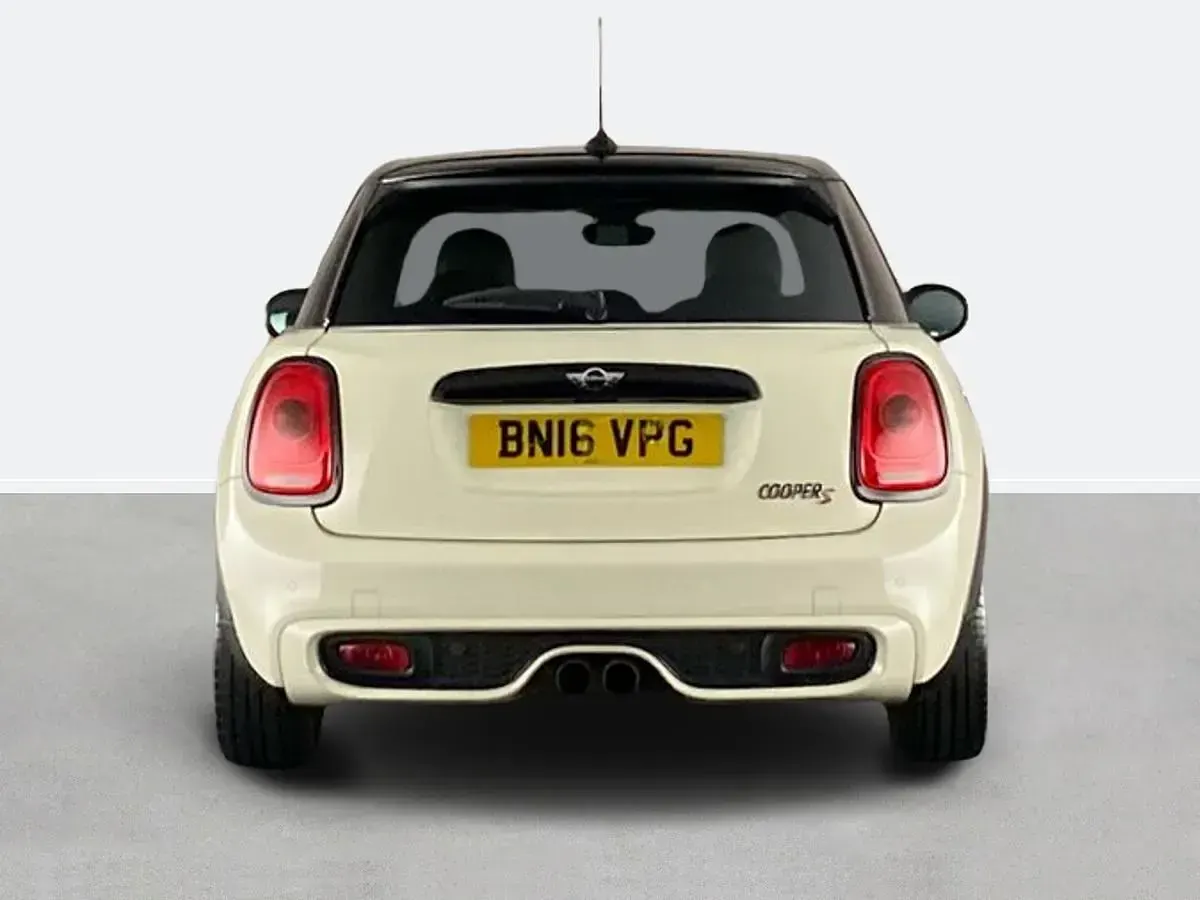 Usado Mini Cooper S Hatch 192 HP (141 kW) 2016 Branco Citadino
