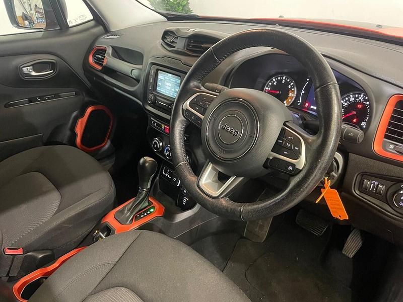 Used Jeep Renegade 140 HP (102 kW) 2017 Orange SUV