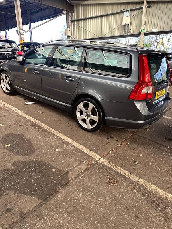 Used Volvo V70 R-Design 175 HP (128 kW) 2010 Grey Estate
