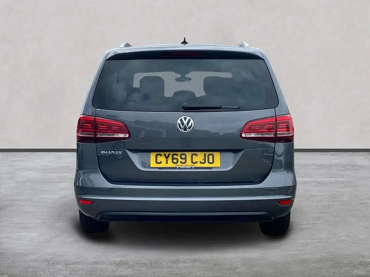 Used VW Sharan SE 150 HP (110 kW) 2019 Grey MPV