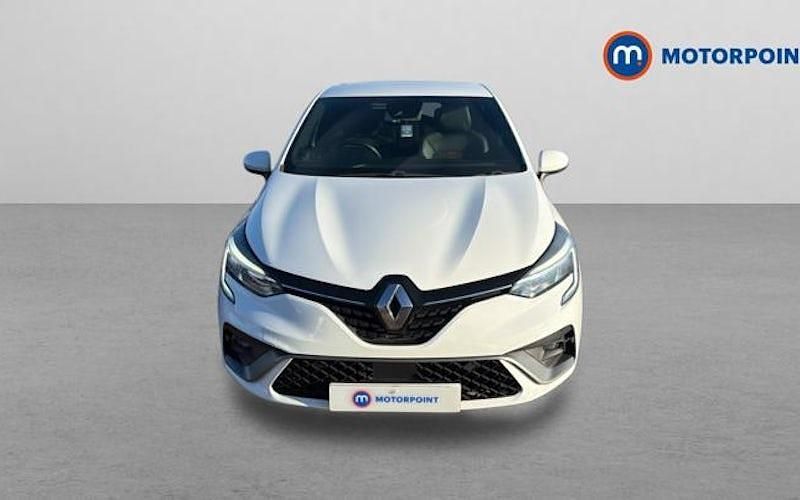 Used Renault Clio V Iconic 101 HP (74 kW) 2020 White Hatchback