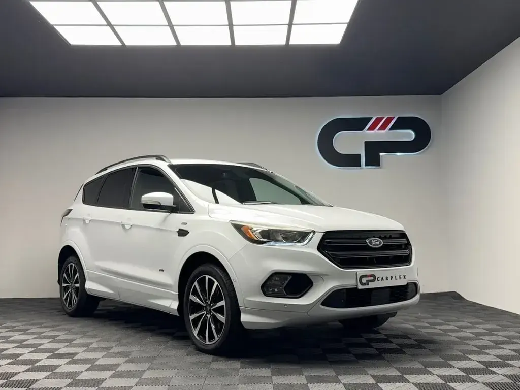 Used Ford Kuga ST-Line 120 HP (88 kW) 2017 White SUV