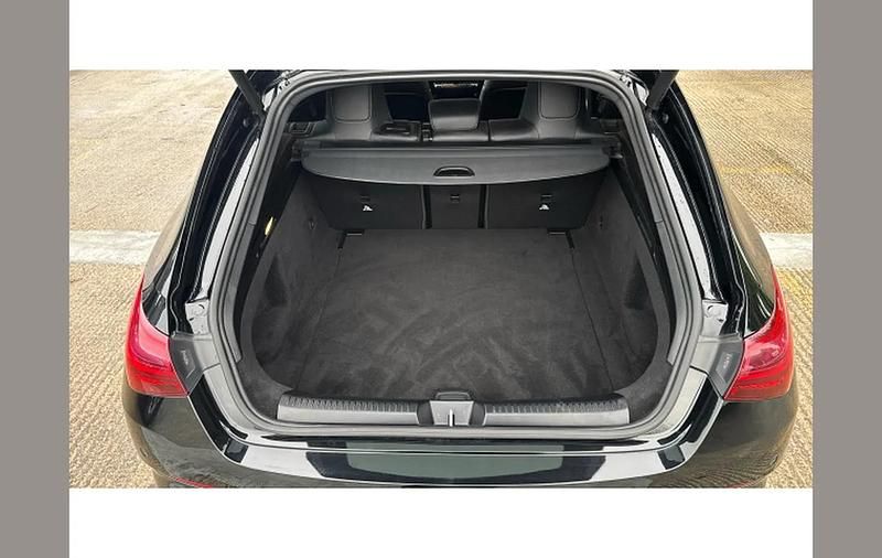 Used Mercedes CLA220 Shooting Brake AMG Line Premium Plus 187 HP (137 kW) 2024 Black Estate