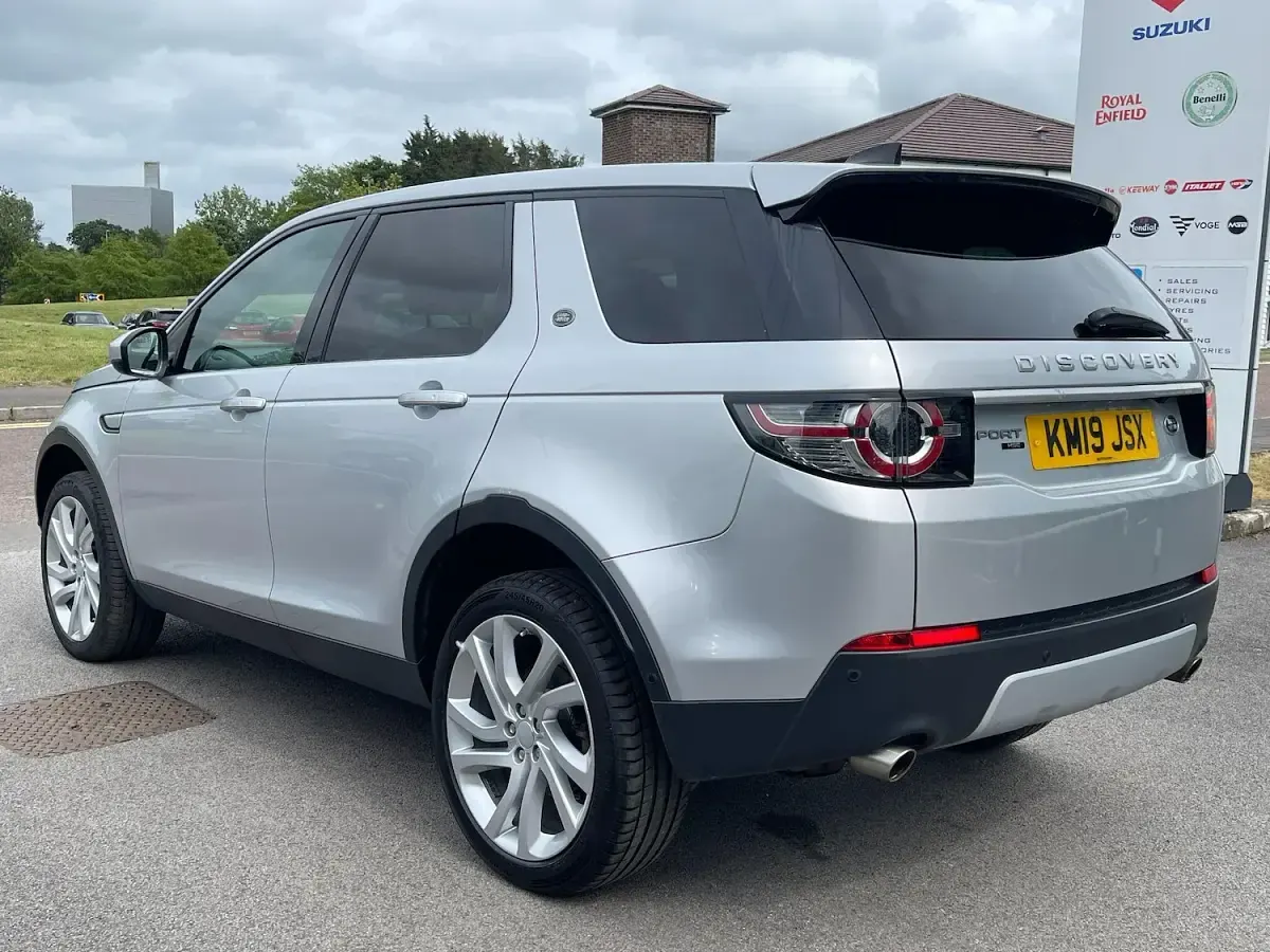 Used Land Rover Discovery Sport HSE Luxury 240 HP (176 kW) 2019 Silver SUV