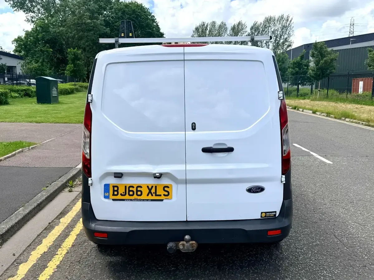 Used Ford Transit Connect 100 HP (73 kW) 2016 White MPV