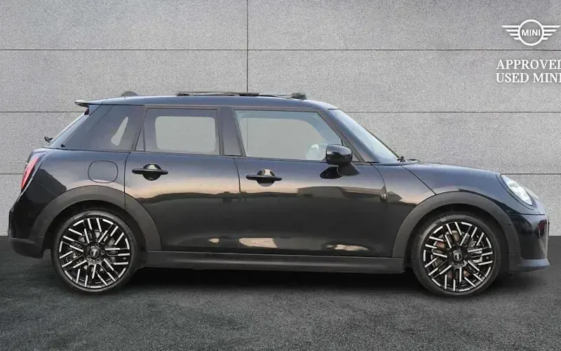 Used Mini Cooper Exclusive 150 kW (204 HP) 2026 Hatchback