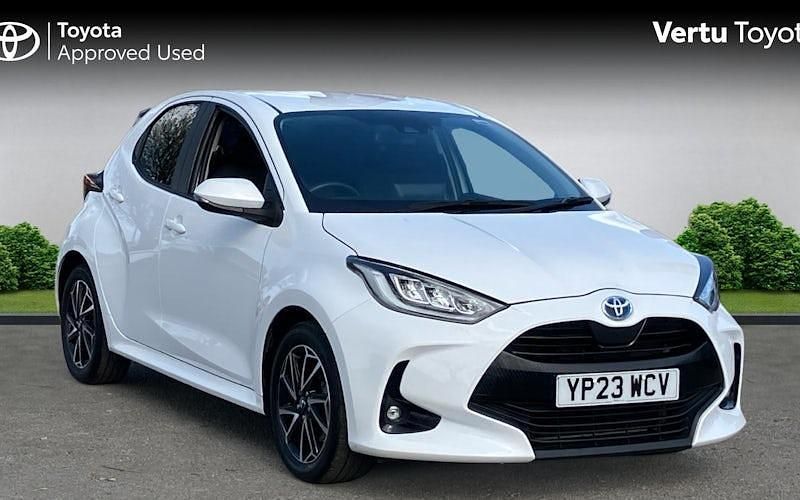 Used Toyota Yaris Hybrid Design 116 HP (85 kW) 2026 Hatchback