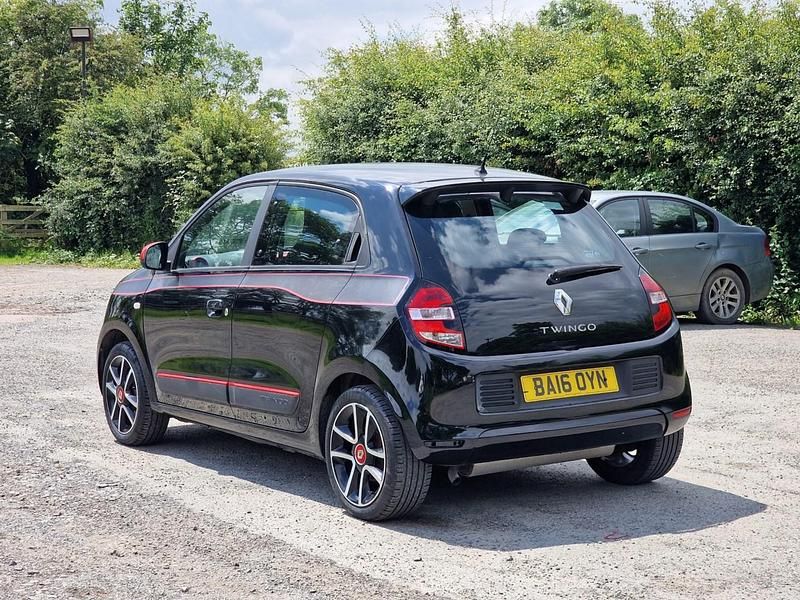 Used Renault Twingo Dynamique 90 HP (66 kW) 2016 Black Hatchback