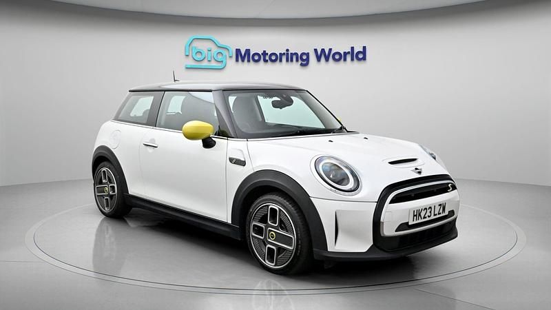 Used Mini Cooper SE Hatch 133 kW (181 HP) 2023 Hatchback