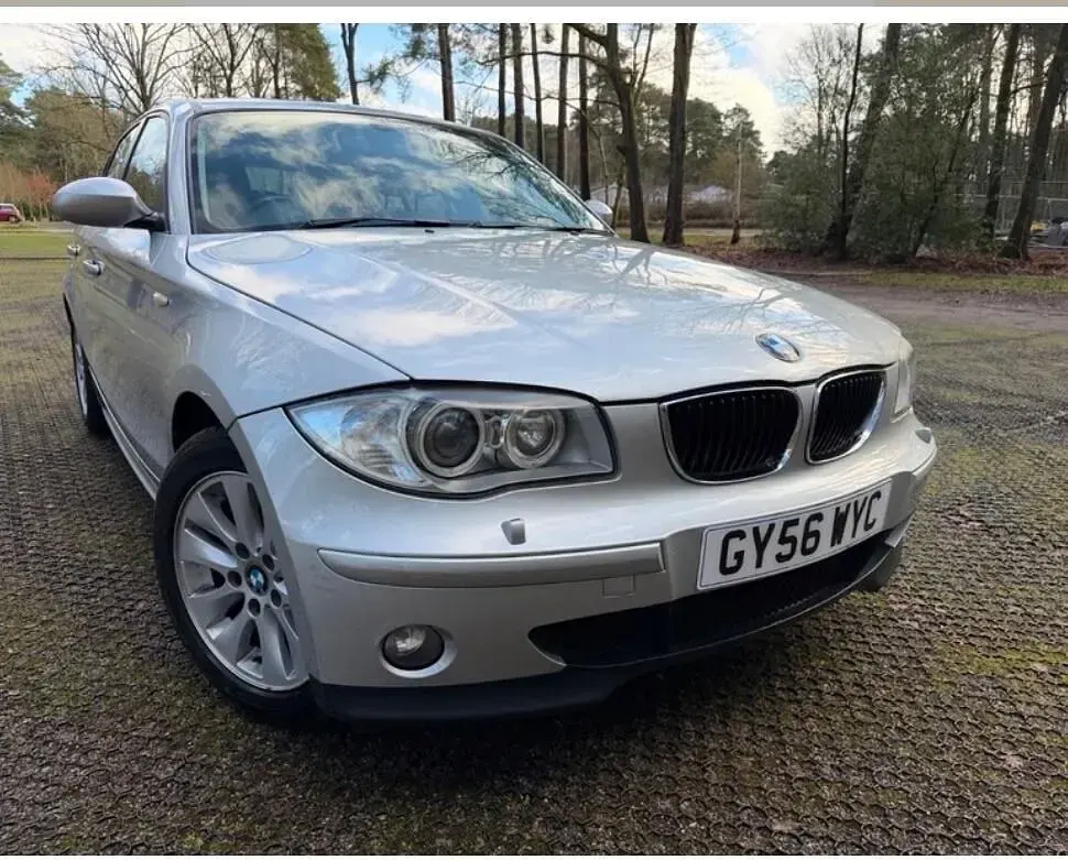 Usado BMW 118 129 HP (94 kW) 2006 Prateado Citadino