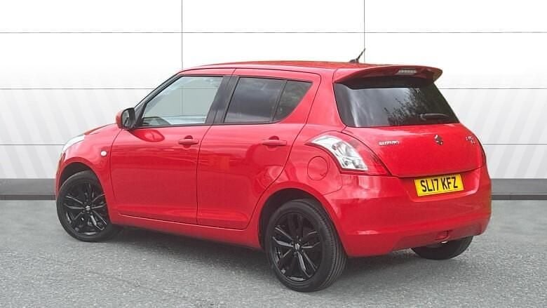 Usado Suzuki Swift SZ-L 94 HP (69 kW) 2017 Vermelho Citadino