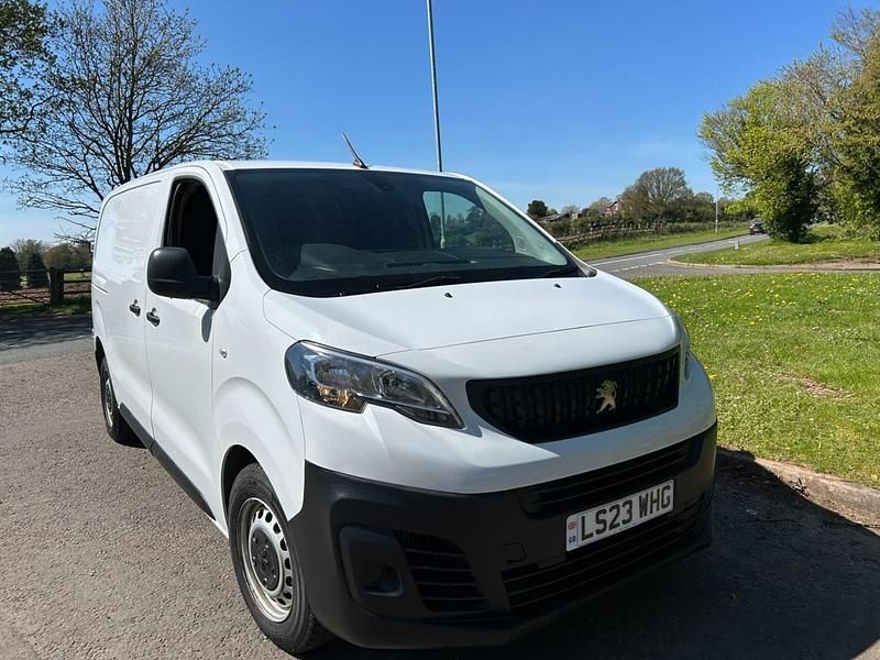 Second-hand Peugeot Expert Premium 2023 Alb Van