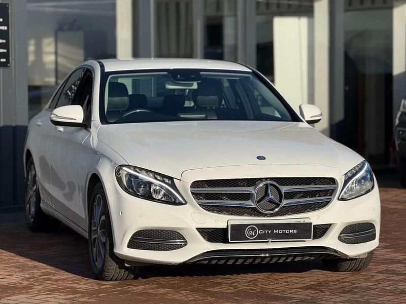 Begagnad Mercedes C220 170 HK (125 kW) 2015 Vit Sedan