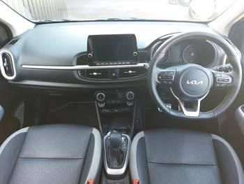 Used Kia Picanto X-Line 62 HP (45 kW) 2024 White Hatchback