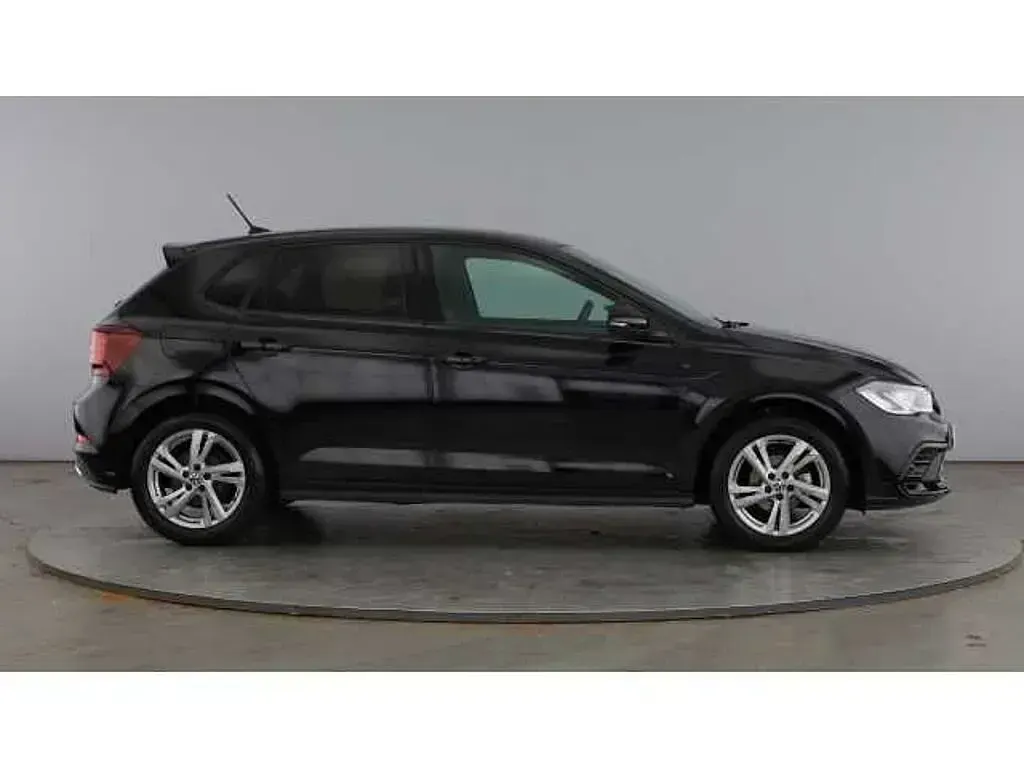 Usado VW Polo R-line 95 HP (69 kW) 2024 Preto Citadino