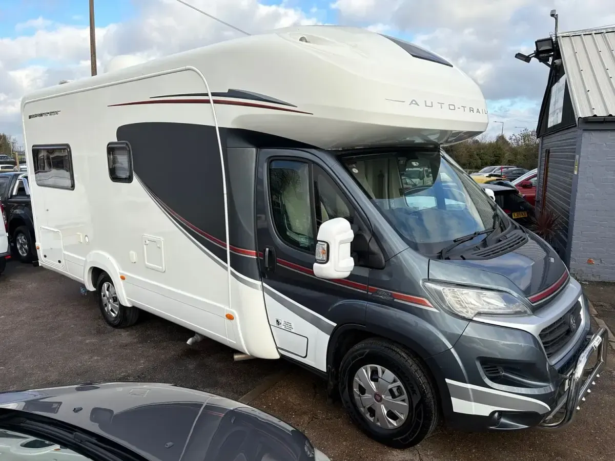 Usado Fiat Ducato S 2015 Cinzento Van