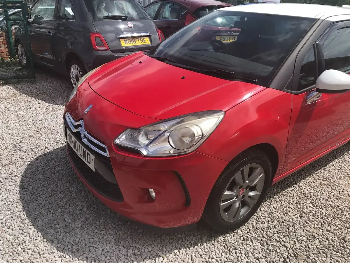 Used Citroën DS3 2010 Red Hatchback