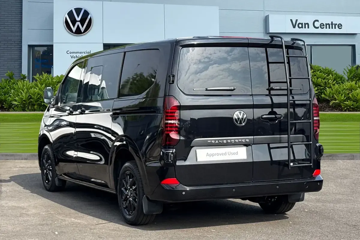 Nowe VW Transporter Pro 170 KM (125 kW) 2026 Czarny Van