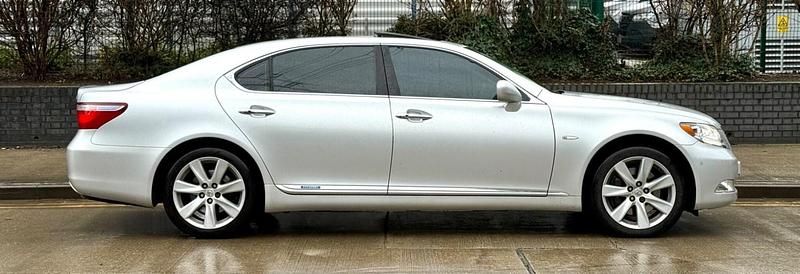 Used Lexus LS600h L 2007 Silver Sedan