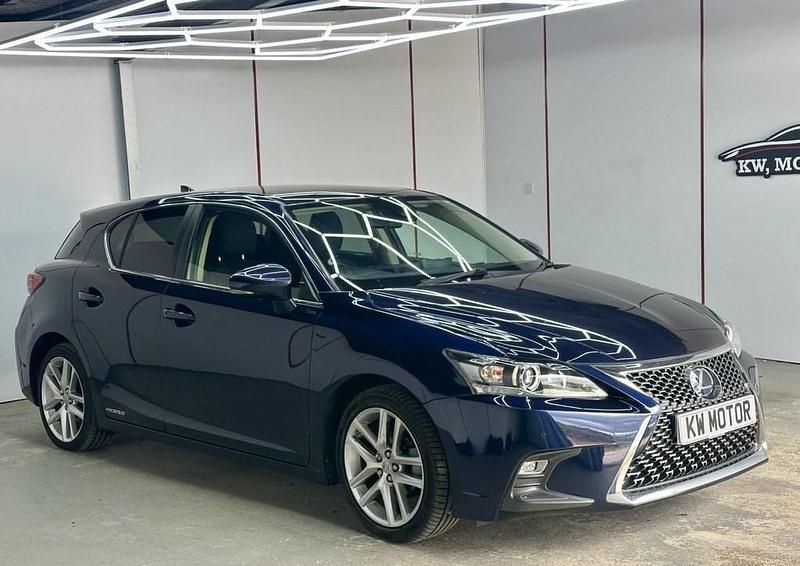 Blue Used 2018 Lexus CT200h Luxury Line Hatchback | £12,984 (Fair price) - Image 1/4
