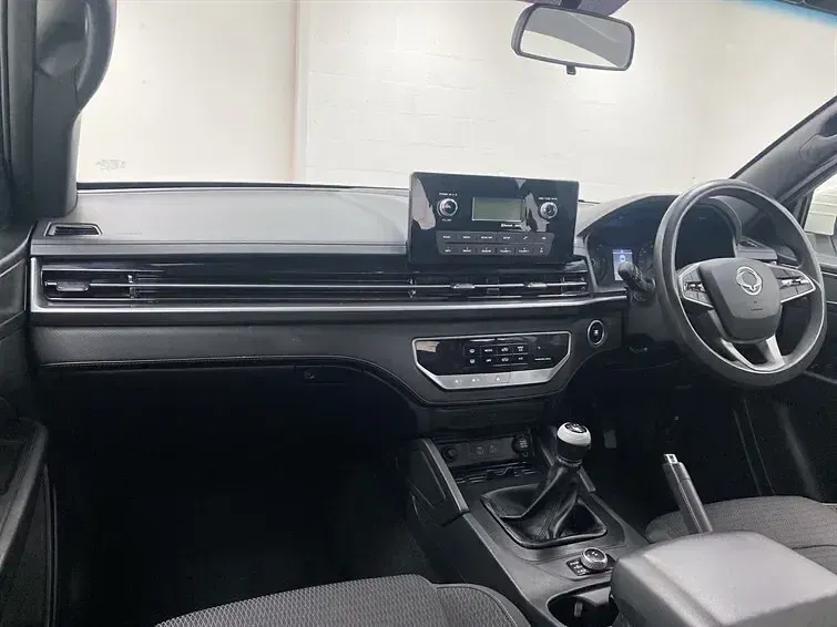 Used SsangYong Musso 181 HP (133 kW) 2023 White Pickup