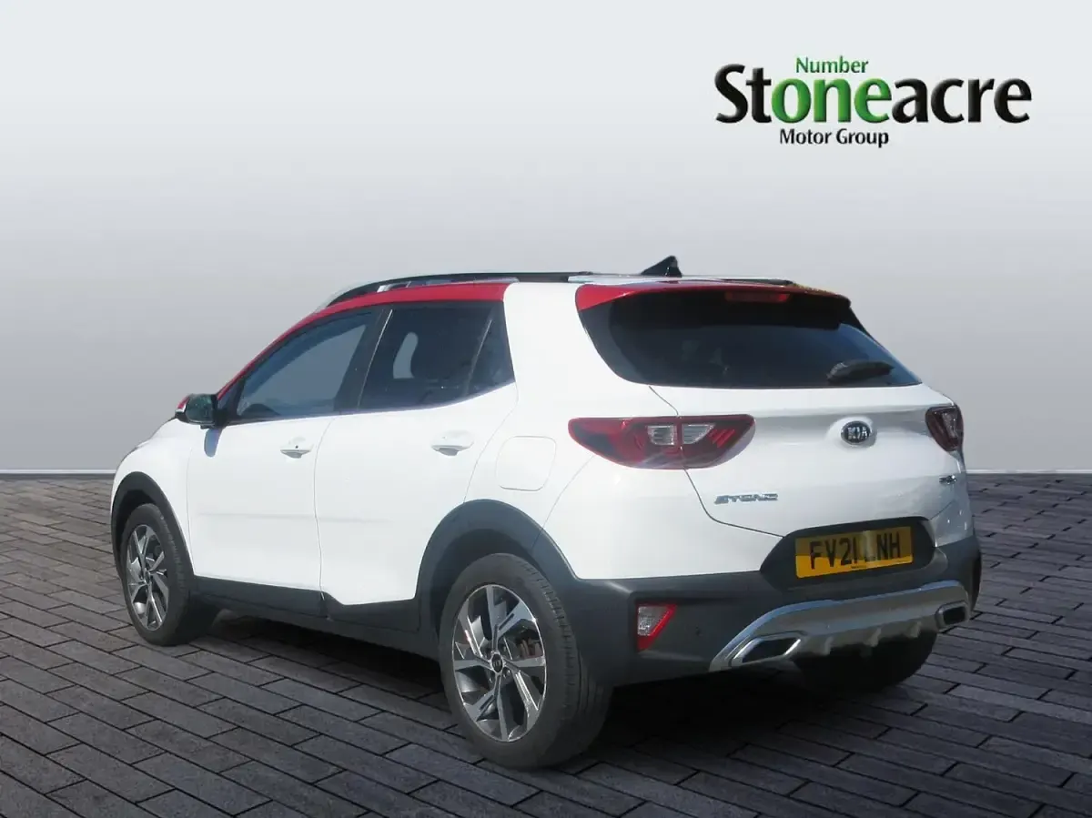 Used Kia Stonic GT-Line S 118 HP (86 kW) 2021 White SUV