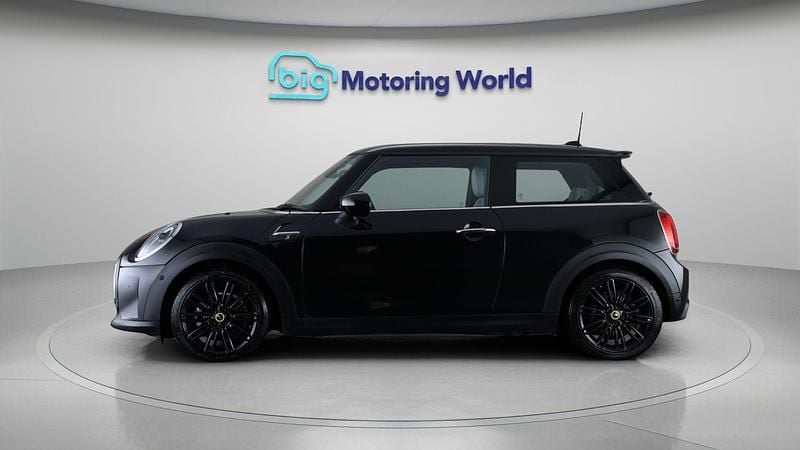 Used Mini Cooper SE Hatch 133 kW (181 HP) 2022 Hatchback