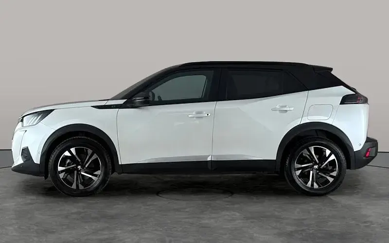 Used Peugeot e-2008 Active 100 kW (136 HP) 2023 White SUV