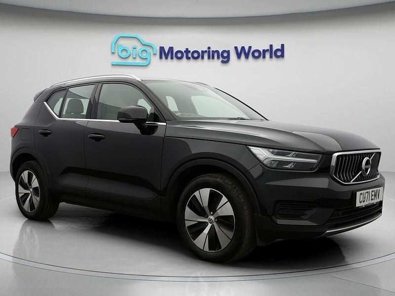 Black Used 2021 Volvo XC40 Inscription SUV | £18,400 (Good price) - Image 1/4