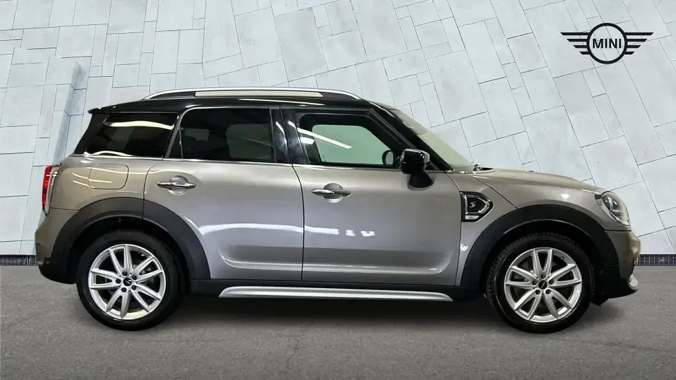 Used Mini Cooper S Countryman Sport 192 HP (141 kW) 2019 Silver SUV