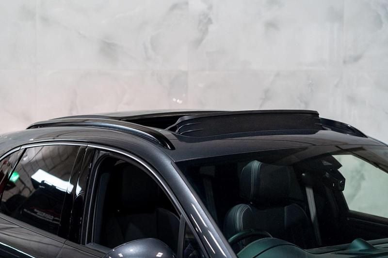 Used Porsche Macan 265 HP (194 kW) 2022 Grey SUV