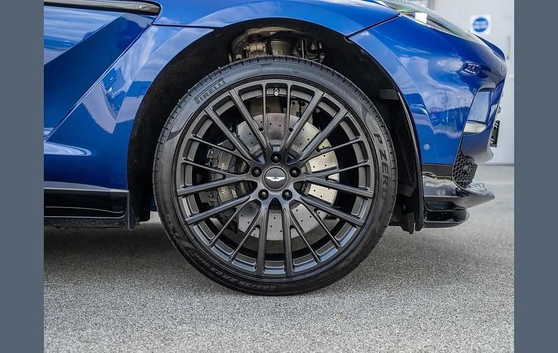 Used Aston Martin DBX 707 697 HP (512 kW) 2023 Blue SUV