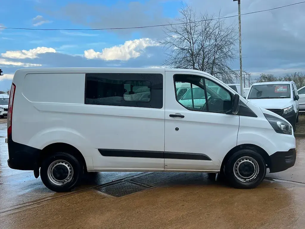 Used Ford 300 2020 White Van