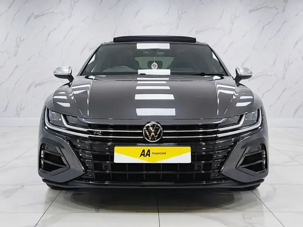Usado VW Arteon R 320 HP (235 kW) 2023 Cinzento Citadino