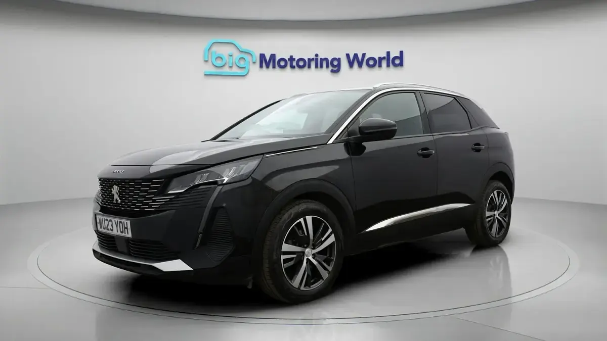 Used Peugeot 3008 Allure+ 131 HP (96 kW) 2023 Black SUV