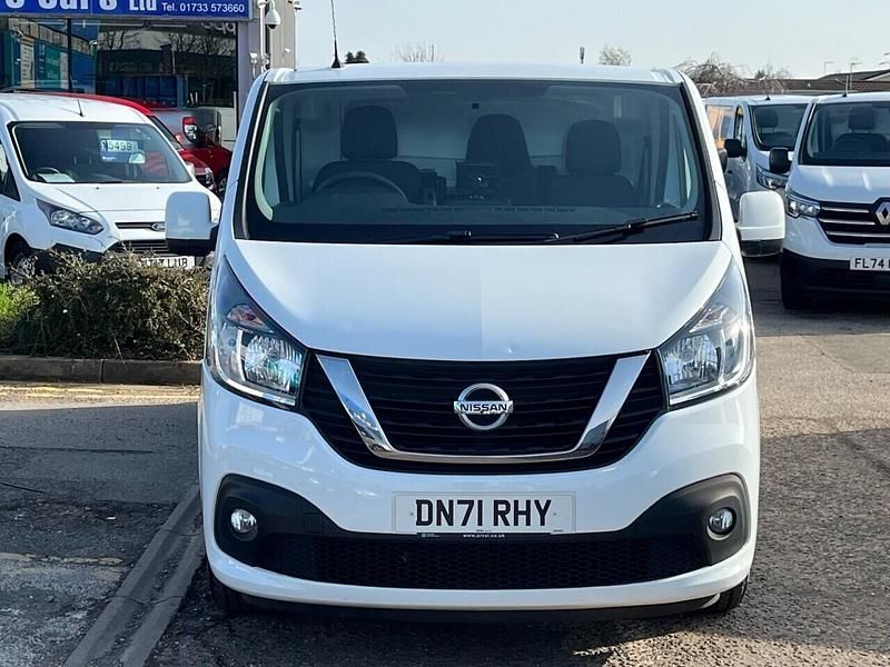 Used Nissan NV300 Acenta 120 HP (88 kW) 2021 White Van