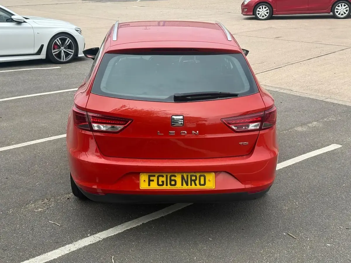 Used Seat Leon SE 2016 Red Estate