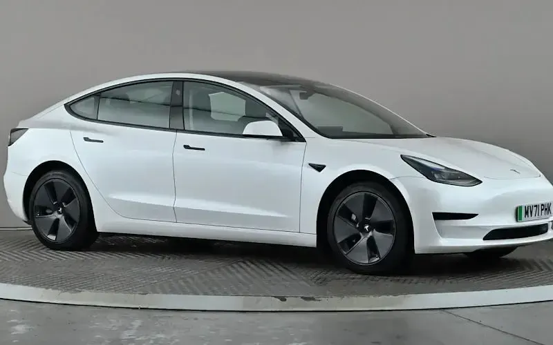 Used Tesla Model 3 Standard Range 180 kW (245 HP) 2021 Sedan