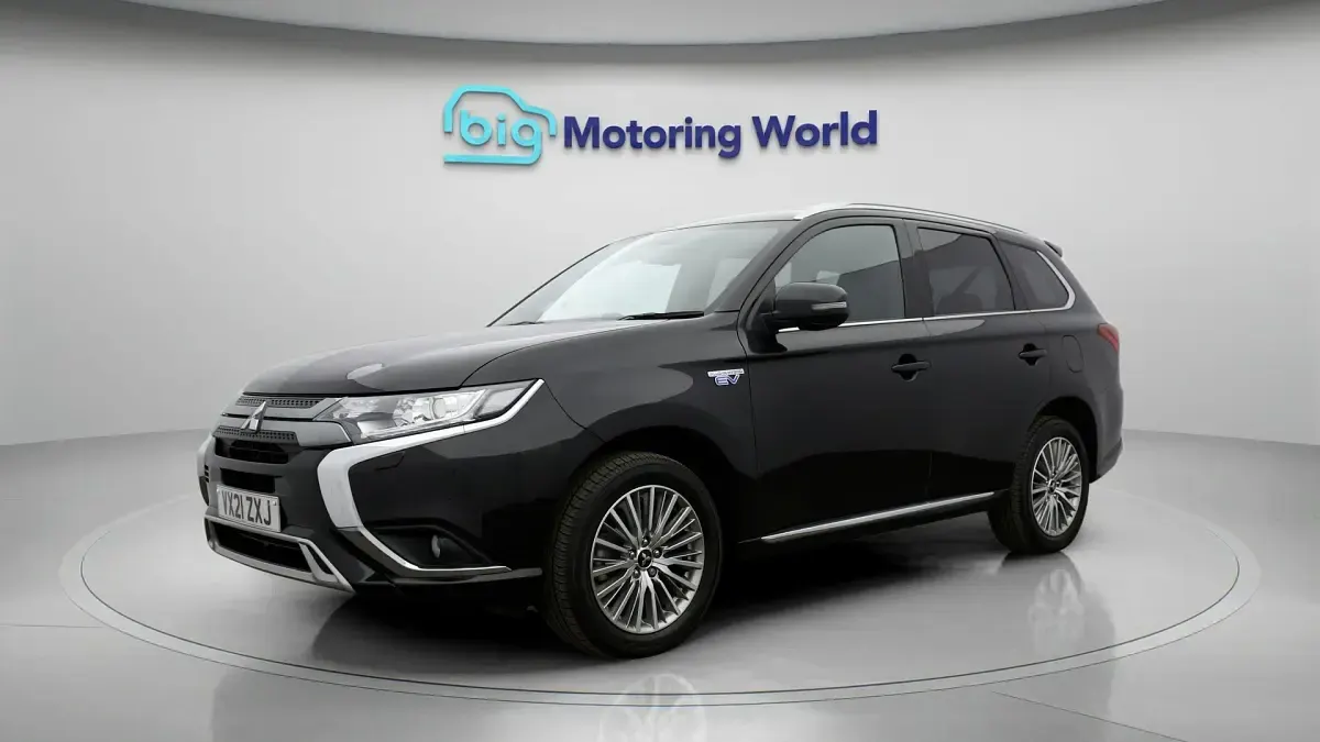 Used Mitsubishi Outlander P-HEV 224 HP (164 kW) 2021 Black SUV