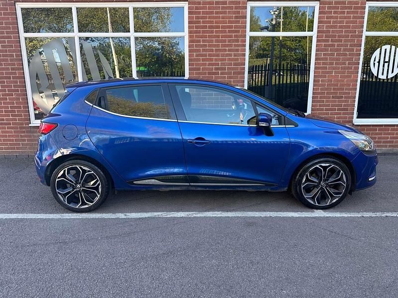 Used Renault Clio IV Iconic 90 HP (66 kW) 2019 Blue Hatchback